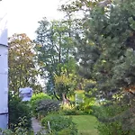 Ruhige Fewo Direkt Am Strand, Villa Stranddistel, Binz